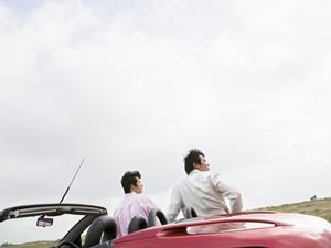 熊本や佐賀など様々な地域に対応可能な中古車業者です