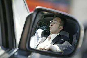沖縄でハイエースをお得に購入するには